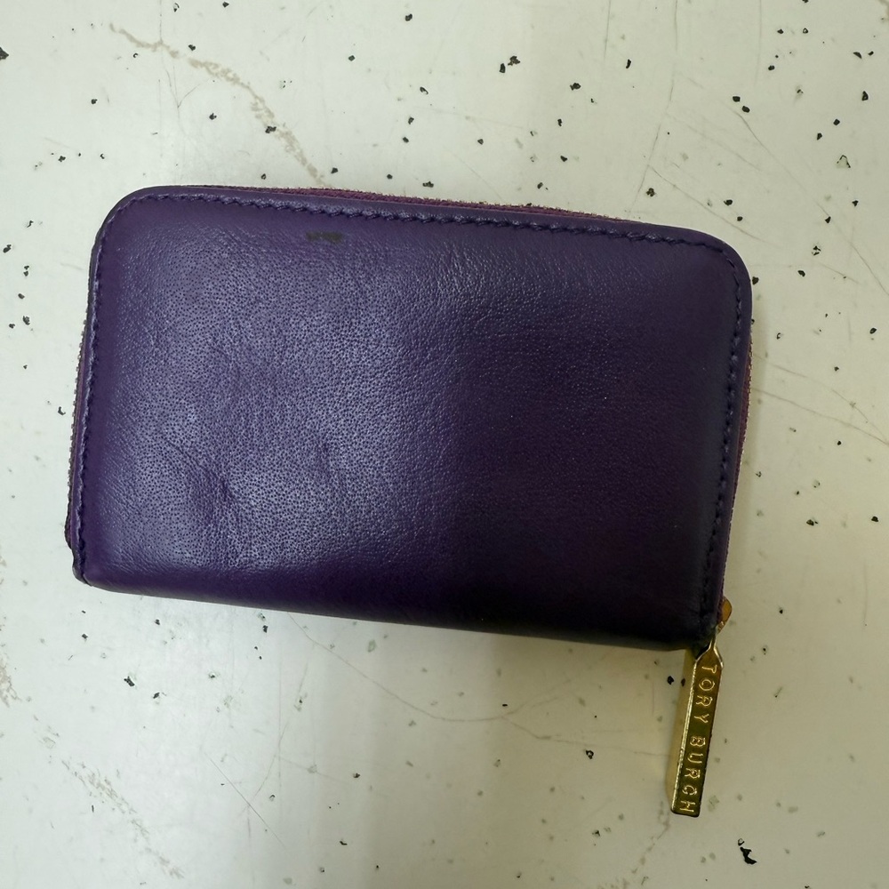 Tory Burch Deep Purple Leather Zip Card Case with Keychain and Gold hardware - Picture 15 of 16